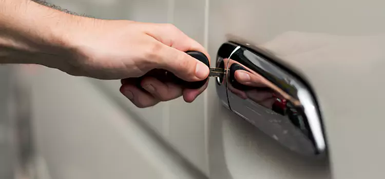 Why Choose Our Auto Locksmith Team in Willowbrook, CA?